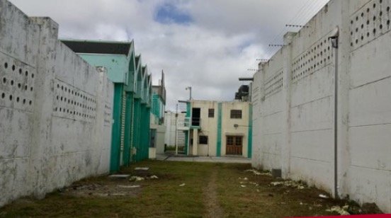 VVD and SP says St. Maarten must promptly tackle prison setbacks