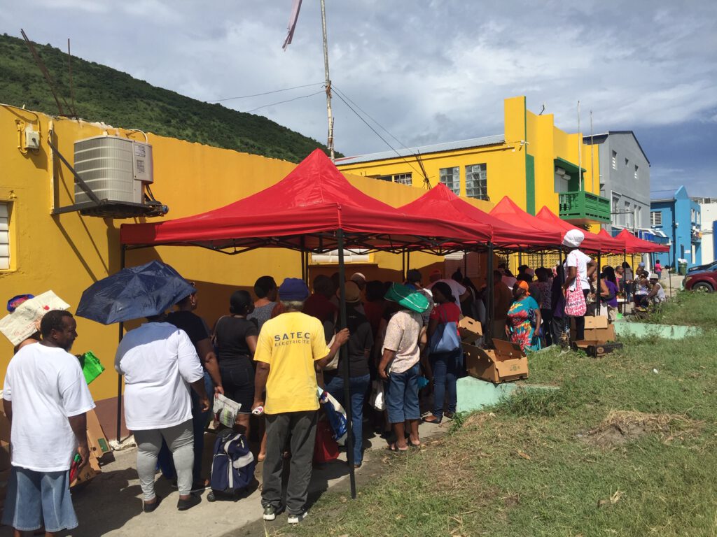 Supermarkets on Sint Maarten too expensive: consumers import their own fruits and vegetables