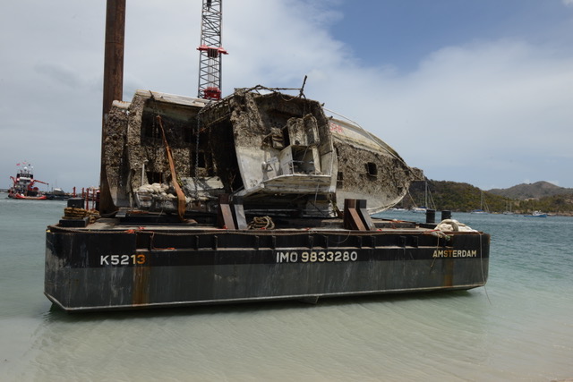 Shipwrecks left after hurricane Irma to be removed from Simpsonbay Lagoon